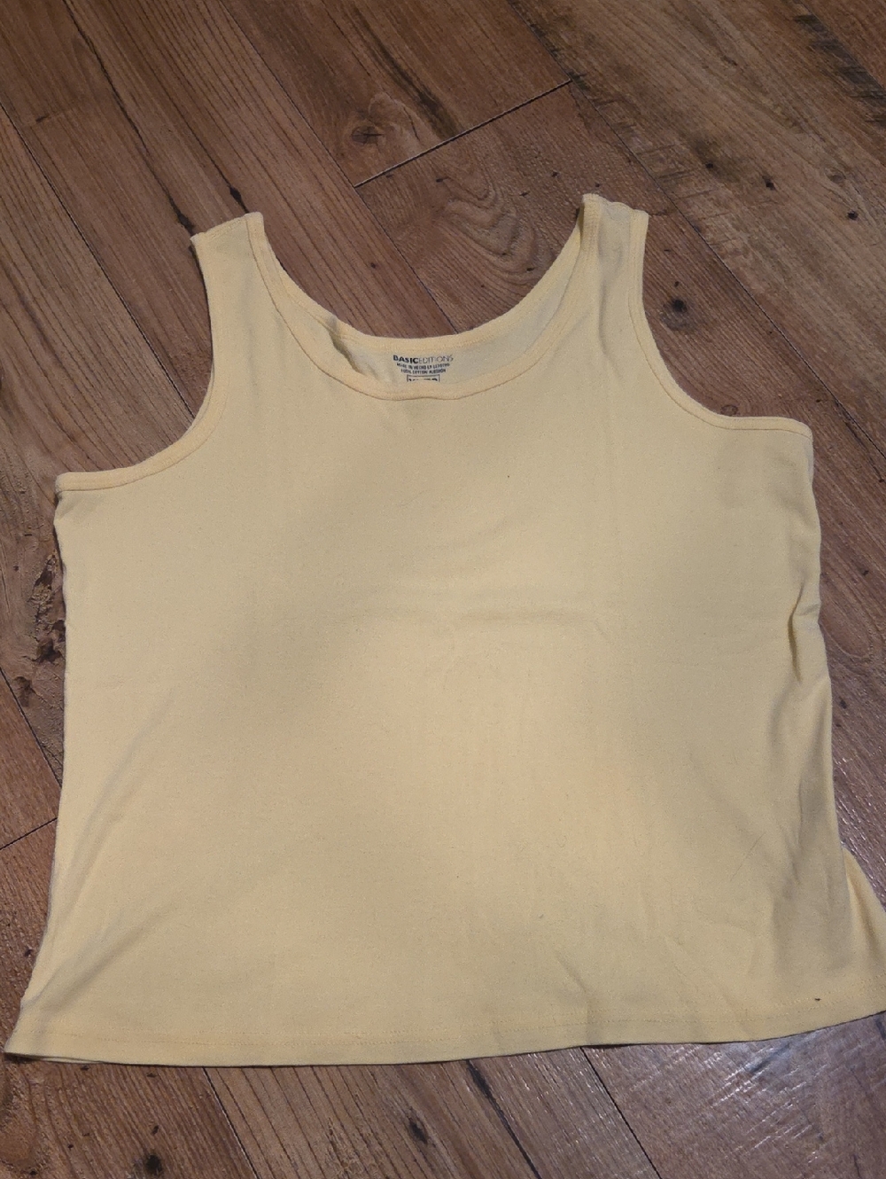 Basic Editions | Sleeveless Tank Top in Pale Yellow